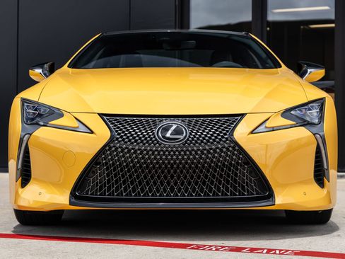 Used 2020 Lexus LC 500 Coupe w/ Performance Package RWD image 4