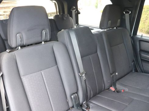 Used 2015 Ford Expedition XLT AWD/4WD image 33