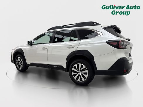 Used 2024 Subaru Outback Premium AWD/4WD image 4