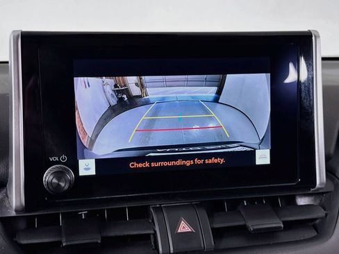 Used 2023 Toyota RAV4 LE AWD/4WD image 28