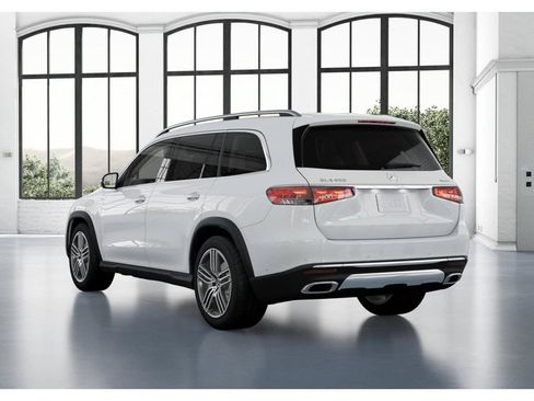 New 2026 Mercedes-Benz GLS 450 4MATIC image 28