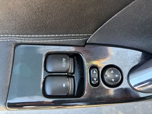 Used 2007 Saturn Sky w/ Premium Trim Pkg RWD image 8