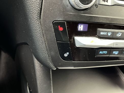 Used 2020 Ford Explorer XLT w/ Equipment Group 202A image 23