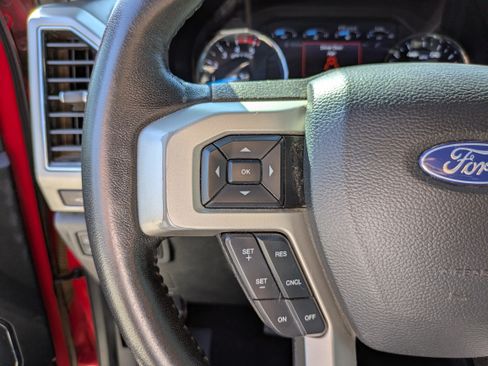 Used 2019 Ford F250 Lariat w/ Chrome Package AWD/4WD image 31