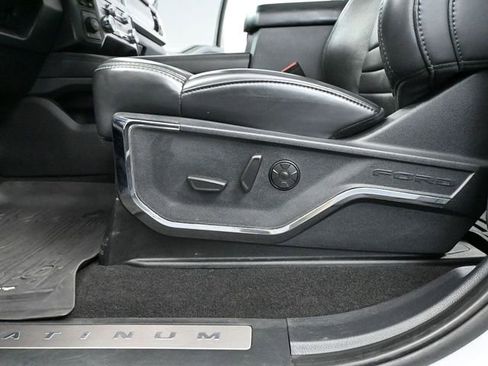 Used 2025 Ford F250 Platinum w/ FX4 Off-Road Package image 22