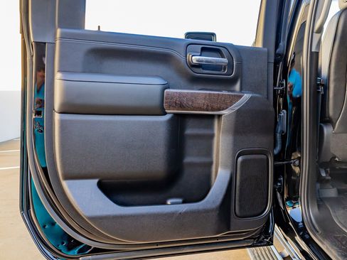 Used 2023 GMC Sierra 3500 Denali image 37