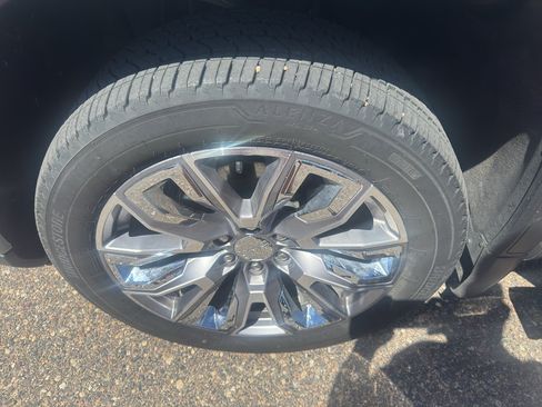 Used 2025 GMC Sierra 1500 Denali AWD/4WD image 34