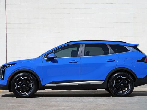 Used 2026 Kia Sportage EX w/ EX Panorama Roof Package FWD image 8