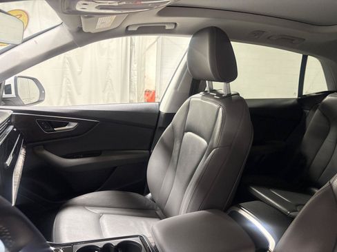 Used 2019 Audi Q8 Premium AWD/4WD image 30