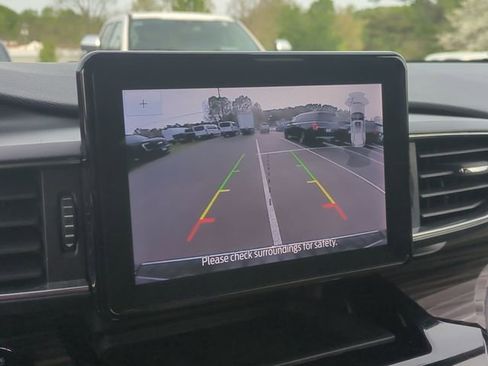 Used 2023 Ford Explorer Limited AWD/4WD image 26