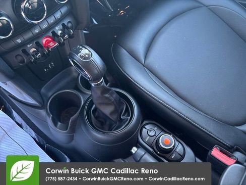Used 2017 MINI Cooper 2-Door Hardtop image 24