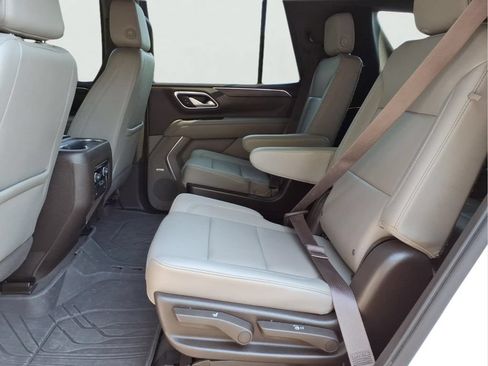 Certified 2022 Chevrolet Tahoe Z71 w/ Luxury Package AWD/4WD image 21