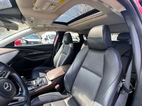 Used 2023 MAZDA CX-30 AWD 2.5 S w/ Premium Package image 22