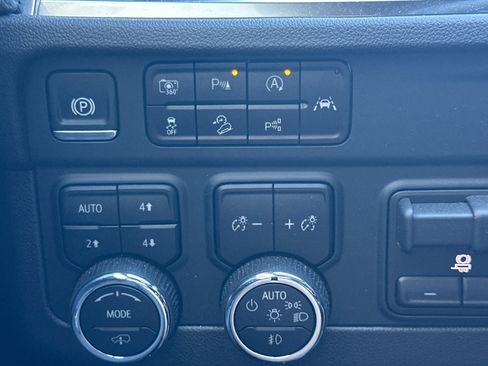 Used 2025 Chevrolet Tahoe RST w/ RST Capability Package AWD/4WD image 40