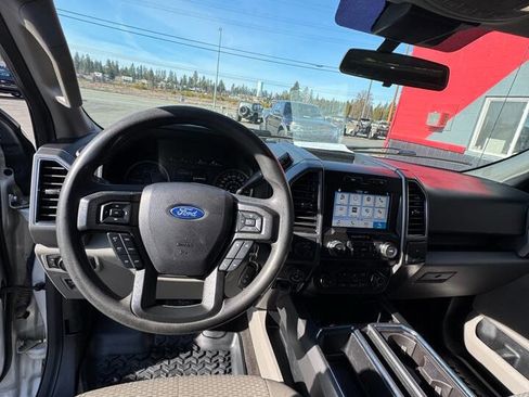 Used 2019 Ford F150 XLT w/ Trailer Tow Package image 19