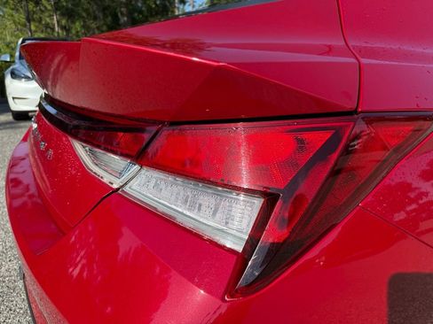 Used 2022 Hyundai Elantra SEL FWD image 14