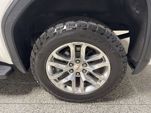 Used 2020 GMC Sierra 1500 SLT w/ SLT Premium Package image 19