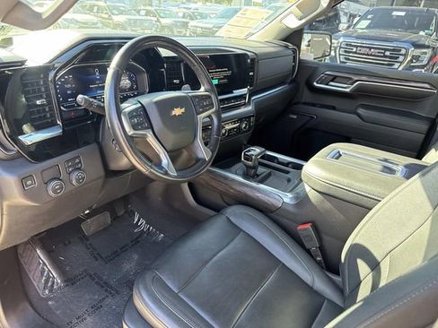 Used 2022 Chevrolet Silverado 1500 LTZ image 15