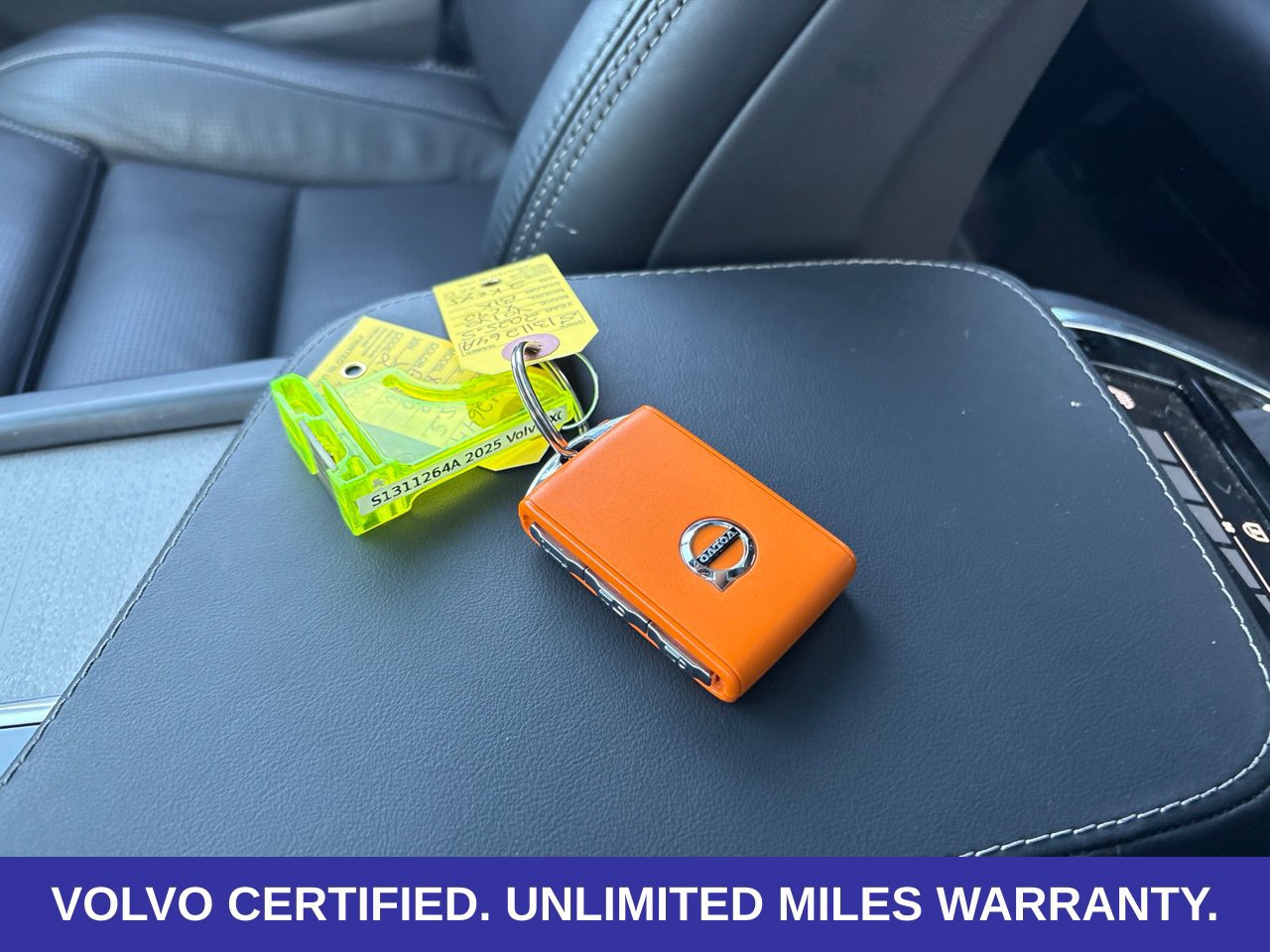 Certified 2025 Volvo XC90 B6 Ultra w/ Lounge Package AWD/4WD image 32
