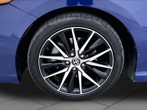 Used 2023 Toyota Camry SE w/ Audio Upgrade Package FWD image 11