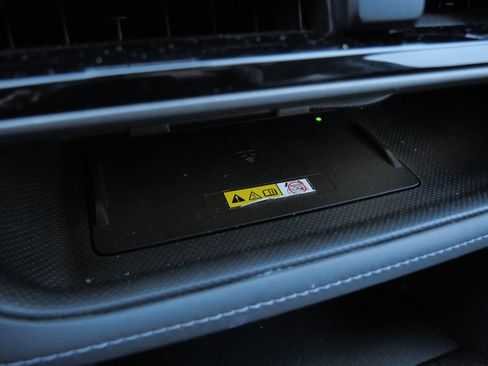 Used 2023 Toyota Highlander Limited image 33