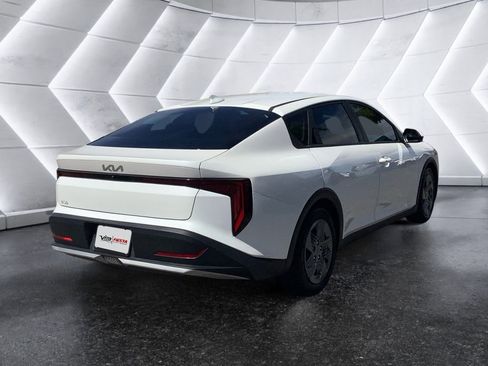Used 2025 Kia K4 FWD image 4