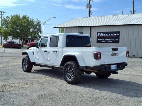 Used 2024 Jeep Gladiator Mojave AWD/4WD image 19