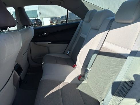Used 2012 Toyota Camry LE FWD image 21