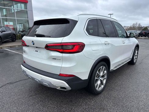 Used 2019 BMW X5 xDrive40i w/ Convenience Package AWD/4WD image 3
