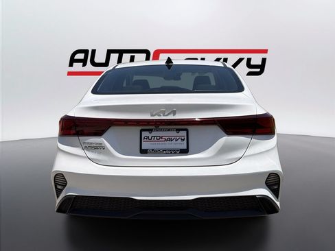 Used 2023 Kia Forte Sedan FWD image 6