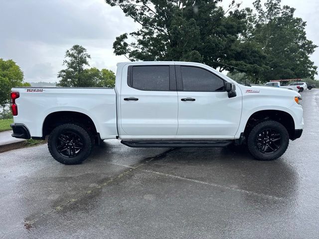 Used 2024 Chevrolet Silverado 1500 LT Trail Boss w/ Convenience Package II AWD/4WD image 8