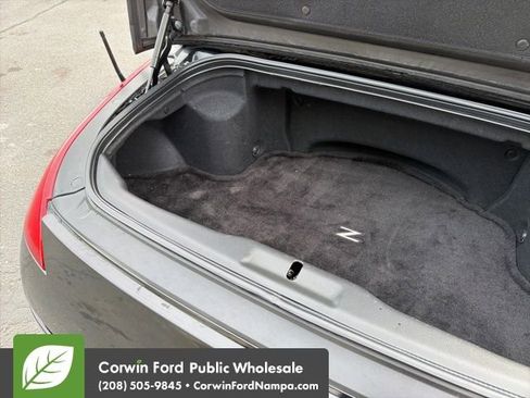 Used 2005 Nissan 350Z Touring image 30