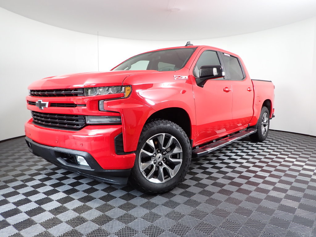 Used 2021 Chevrolet Silverado 1500 RST w/ Convenience Package II AWD/4WD image 2