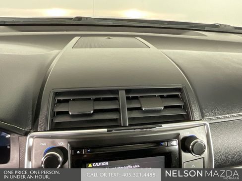 Used 2015 Toyota Camry XLE image 33