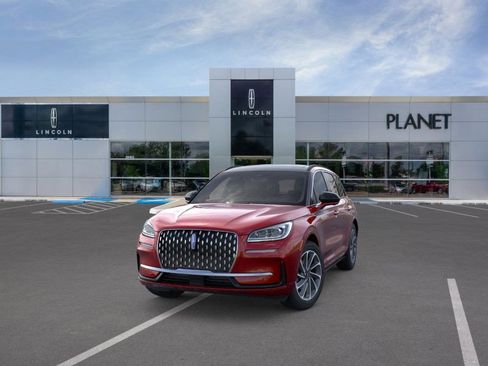 New 2025 Lincoln Corsair Grand Touring image 2