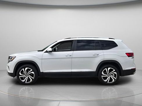 Used 2023 Volkswagen Atlas SEL image 3
