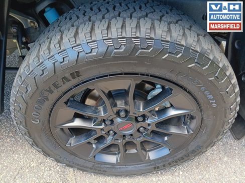 Used 2024 Toyota Tundra Limited w/ TRD Off-Road Package AWD/4WD image 24