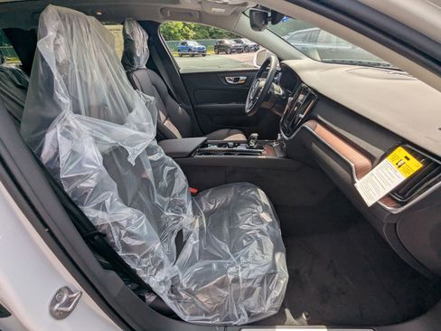 New 2026 Volvo V60 B5 Cross Country Plus w/ Protection Package Premier image 22