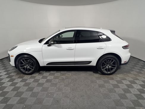 Certified 2024 Porsche Macan Turbo AWD/4WD image 2