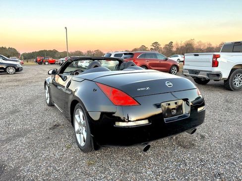 Used 2005 Nissan 350Z Grand Touring image 12