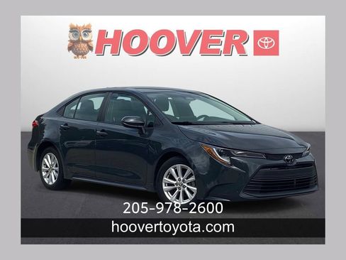 Used 2023 Toyota Corolla LE w/ LE Convenience Package FWD image 1