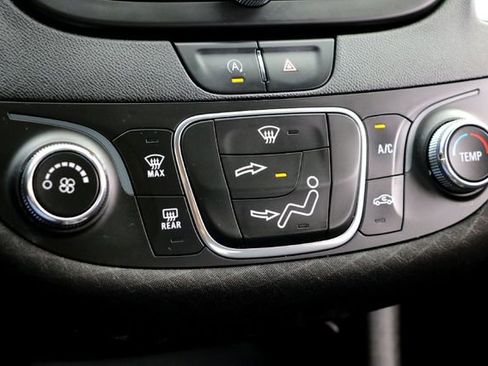 Used 2020 Chevrolet Malibu LS FWD image 18