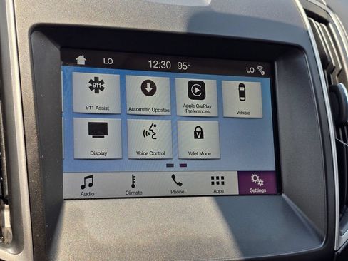 Used 2019 Ford Edge SEL w/ Equipment Group 201A FWD image 21