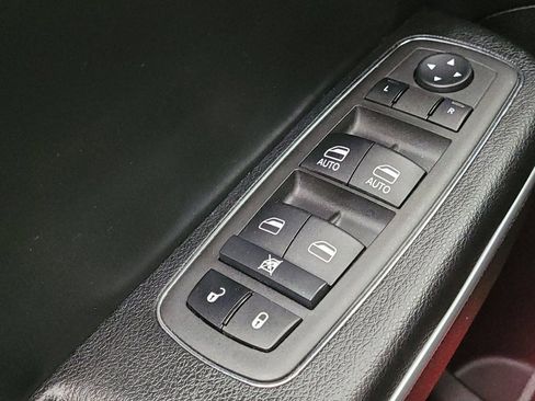 Used 2022 Dodge Charger SXT w/ Leather Interior Group image 27