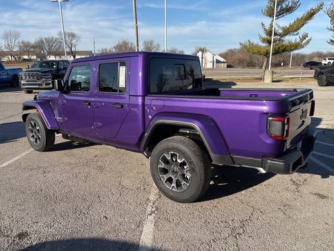 New 2026 Jeep Gladiator Sport image 21