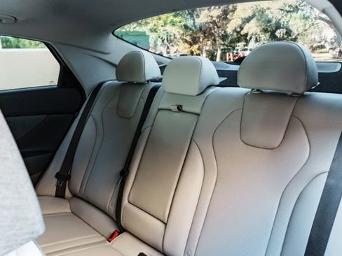 New 2026 Hyundai Elantra Limited image 19