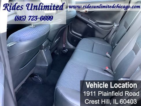 Used 2009 Pontiac Vibe GT FWD image 21