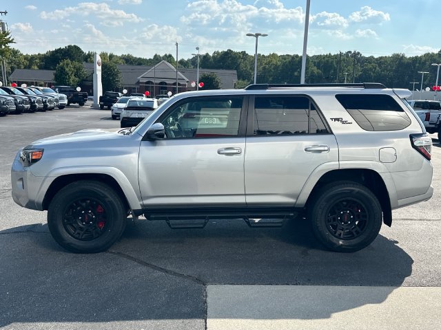 Used 2023 Toyota 4Runner TRD Off-Road Premium w/ Moonroof Package AWD/4WD image 7