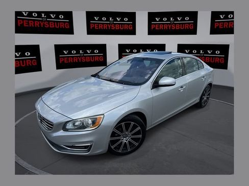 Used 2017 Volvo S60 T5 Inscription AWD/4WD image 1