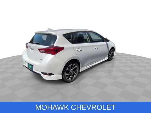 Used 2017 Toyota Corolla iM w/ Carpet Mat Package FWD image 8